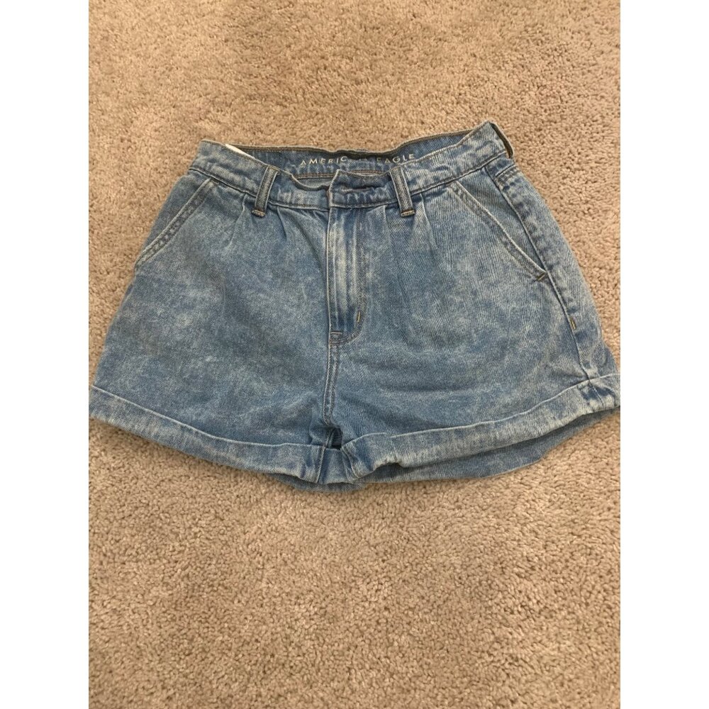 American Eagle Womens High-Waisted Light‎ Wash Denim Shorts - Size 00
